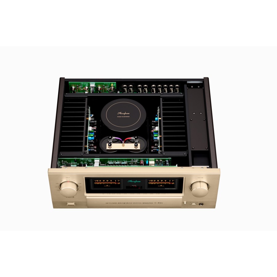 E-700 Integrated Amplifier E-700 Integrated Amplifier